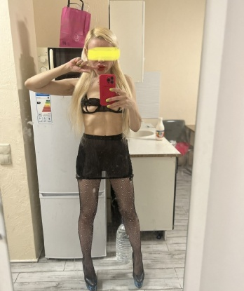 Мои услуги разнообразны и удовлетворят любые твои фантазии. 💋
Независимо от того, нужна тебе классика или эксперименты в постели, я гарантирую тебе максимальное удовольствие. Мои умелые руки и нежное тело порадуют тебя до самого блаженства. 😍
У меня есть много отличных отзывов от довольных клиентов, которые остались в полном восторге от встречи со мной. Мы можем провести незабываемое время вместе. 👠🌃
Ты можешь посмотреть мои фото на моей странице, чтобы убедиться в моей красоте и соблазнительности. Встречи со мной - это твой шанс исполнить самые сокровенные фантазии. Жду звонка! 💖 Евгения